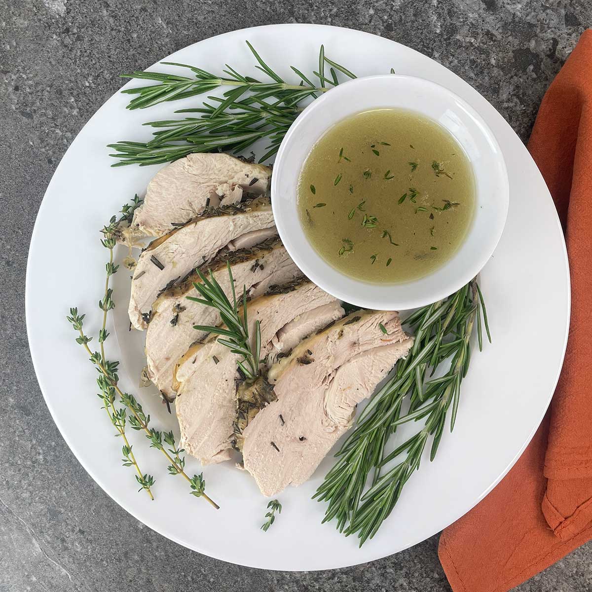 Sliced Turkey and Gravy paleo aip